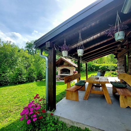 Holiday Home The Hive Slunj Ngoại thất bức ảnh