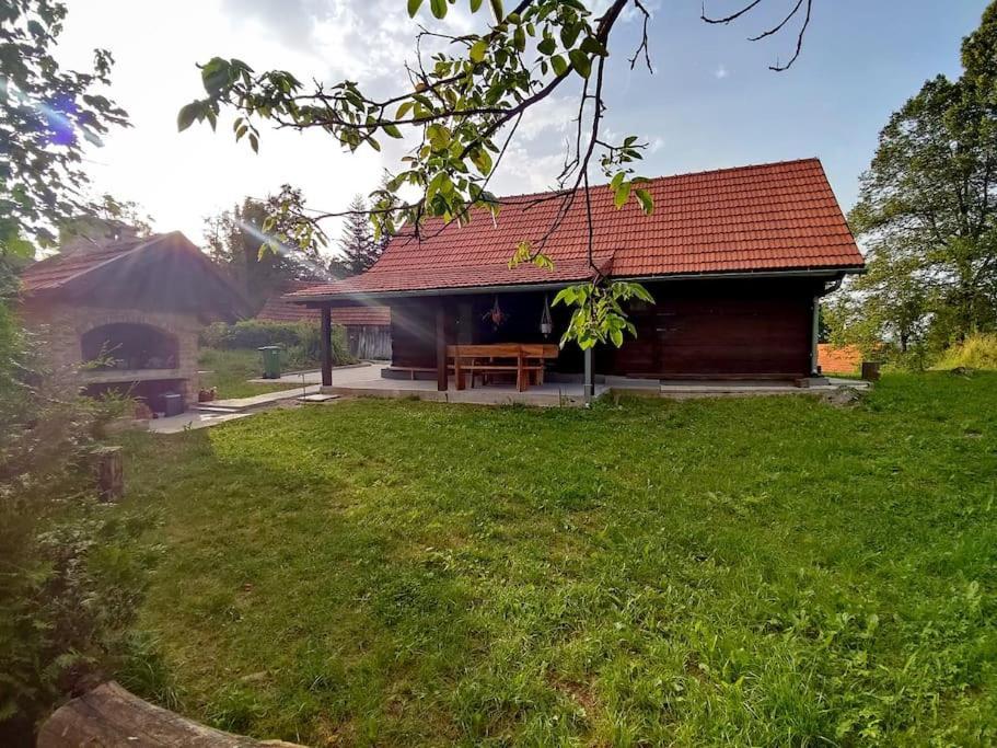 Holiday Home The Hive Slunj Ngoại thất bức ảnh