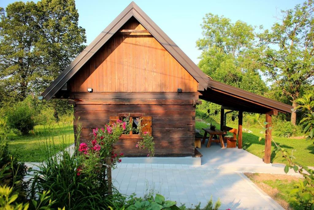 Holiday Home The Hive Slunj Ngoại thất bức ảnh