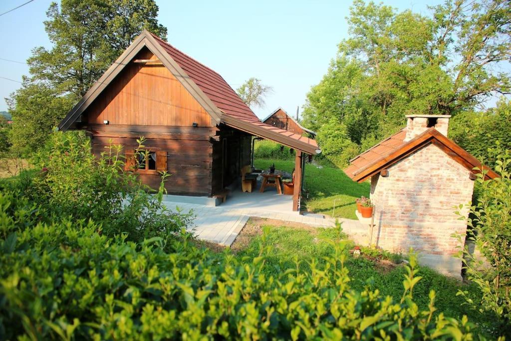 Holiday Home The Hive Slunj Ngoại thất bức ảnh