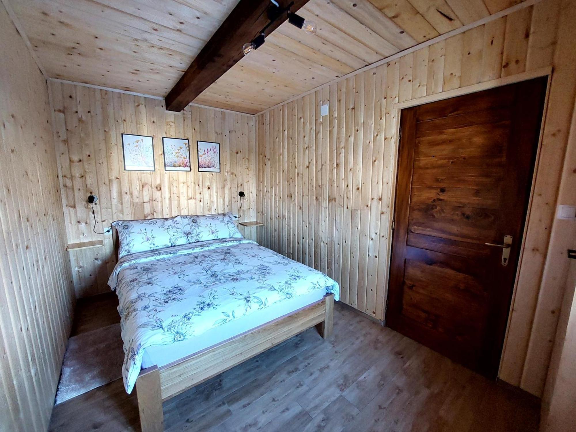 Holiday Home The Hive Slunj Ngoại thất bức ảnh